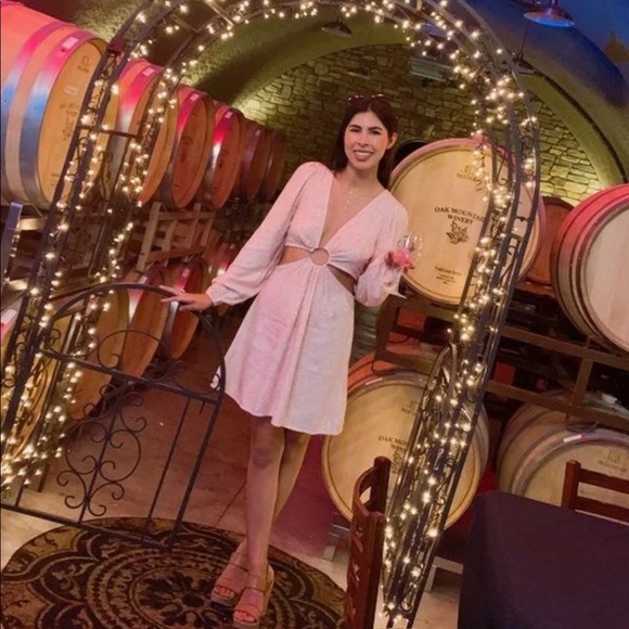 Dress - Picture 1 of 4